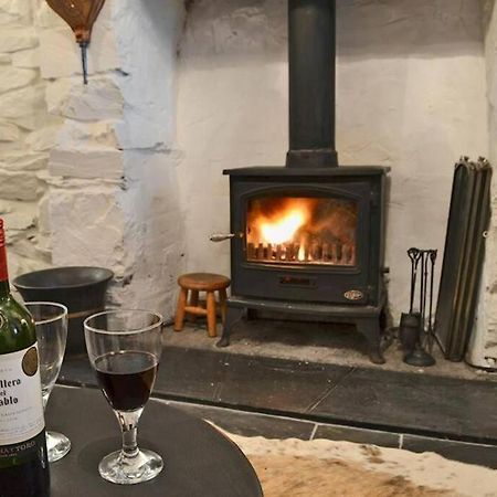 Cosy Terrace Cottage Built Into The Mountain Side. Blaenau Ffestiniog Eksteriør billede